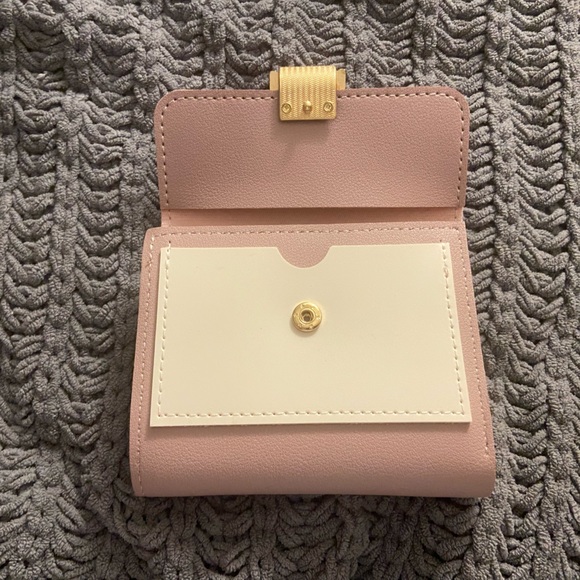 Mauve Wallet - Picture 6 of 13